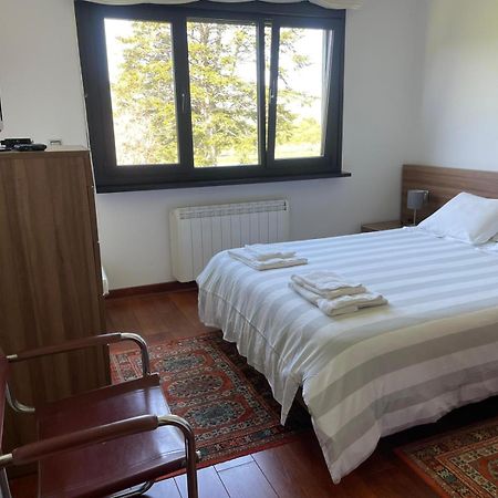 La Casa De La Ria Villa Collera Bagian luar foto