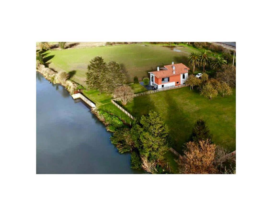 La Casa De La Ria Villa Collera Bagian luar foto