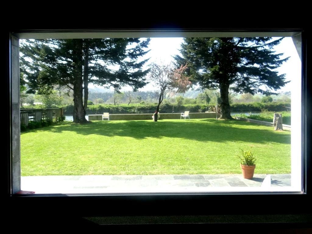 La Casa De La Ria Villa Collera Ruang foto